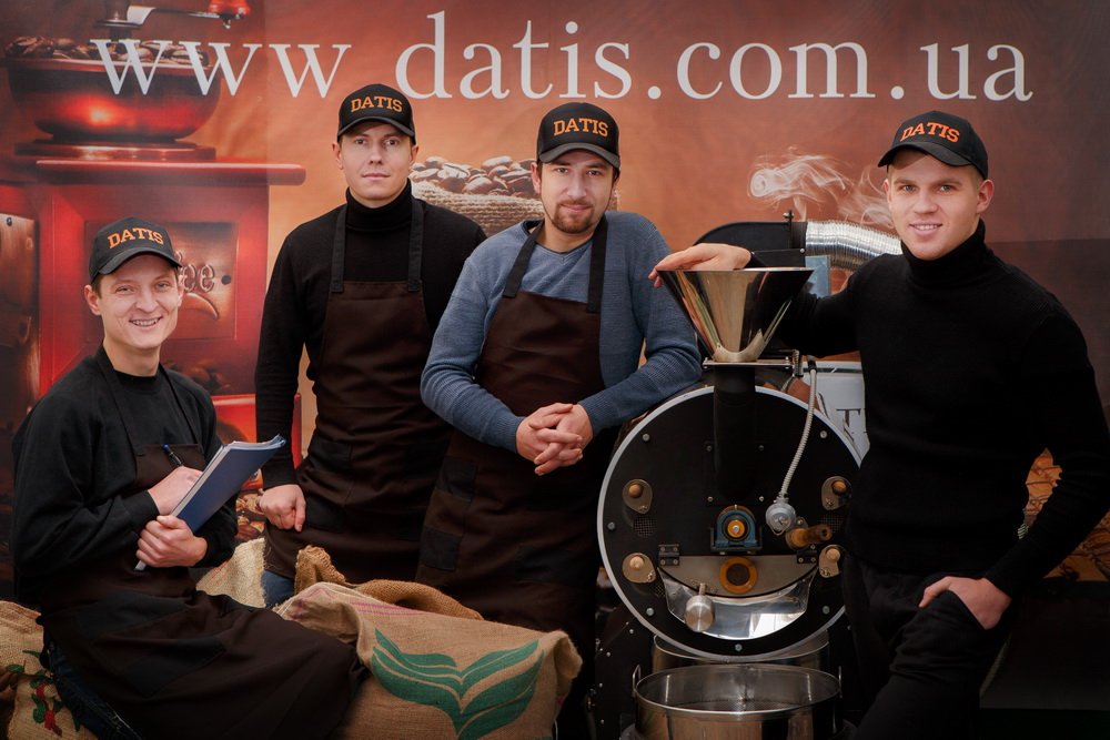 CoffeeDatis's tweet image. 👋😃Привет, Мир! Мы те, для кого кофе является частью жизни, и мы хотим делится с вами не только качественным продуктом, а ещё и своим опытом, знаниями в области кофе и хорошим настроением ☀️ Подписывайтесь сейчас и жмите ❤️