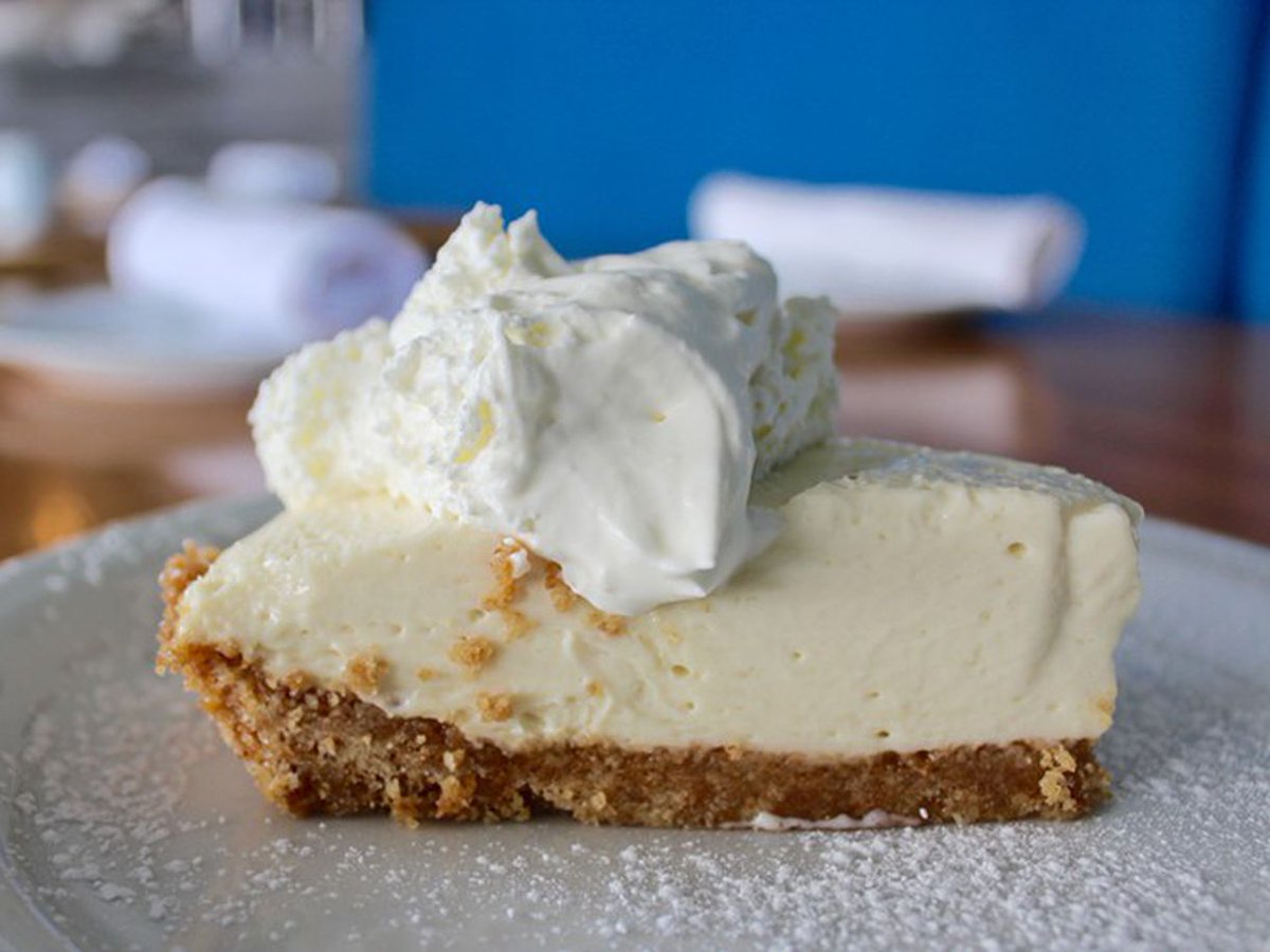 eatermiami's tweet photo. Miami's 8 best key lime pies https://t.co/4ojwHO1vF1 https://t.co/C2nHaQrUvK