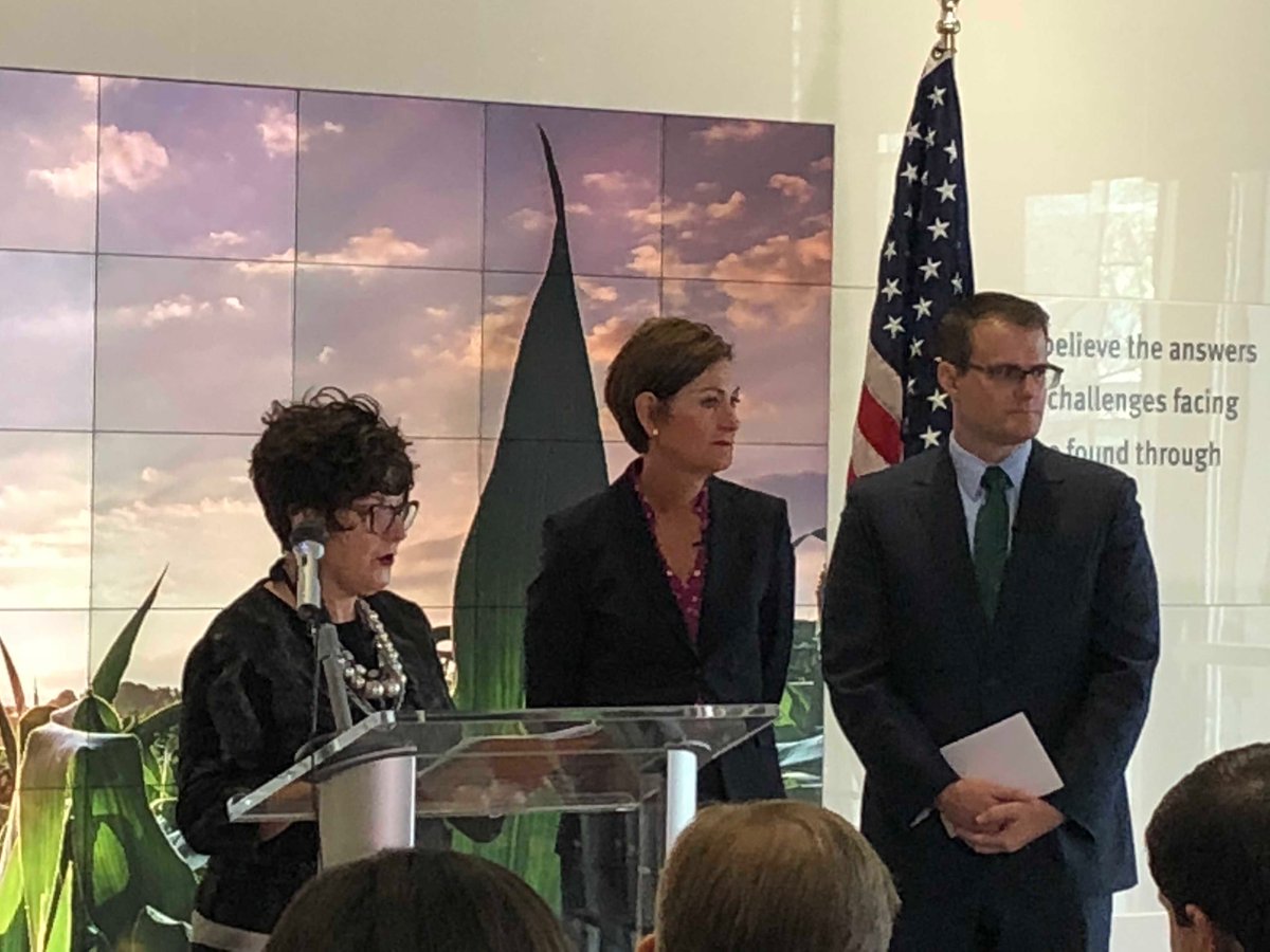 BusinessIOWA's tweet photo. Gov. @KimReynoldsIA and @IALtGov, along with Director @DebiDurham and @IowaInnovation are releasing an economic development roadmap for Iowa's #bioscience industry. #IowaBio https://t.co/YC6aBe7kX8