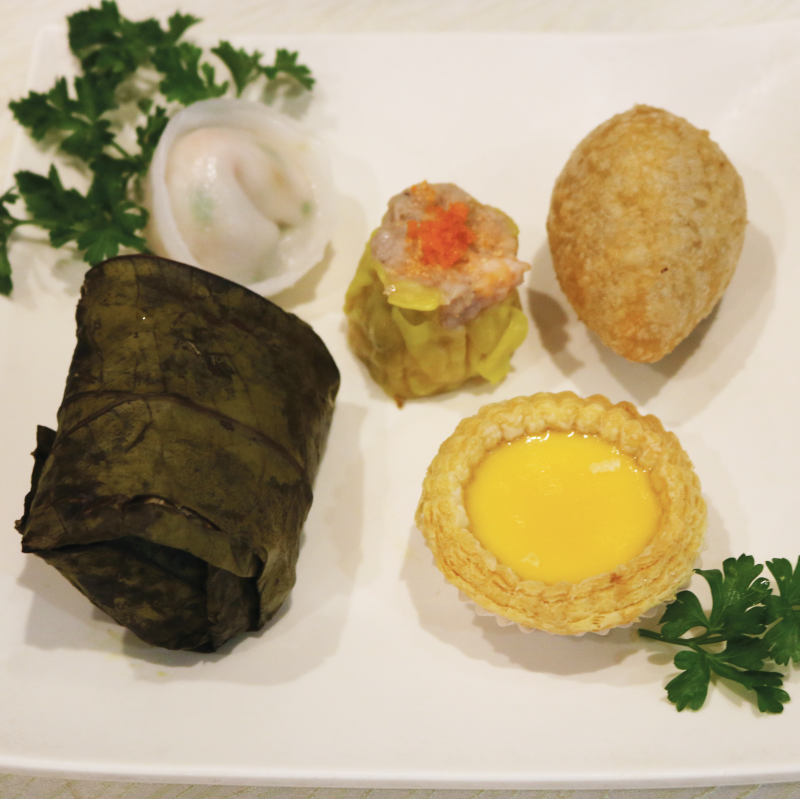 FortuneHouseBC's tweet photo. We have 4 popular combos from our take-out menu.  What's your pick?  #fortunehousebc #dimsumvancouver #lunch https://t.co/0DS9etQVNR