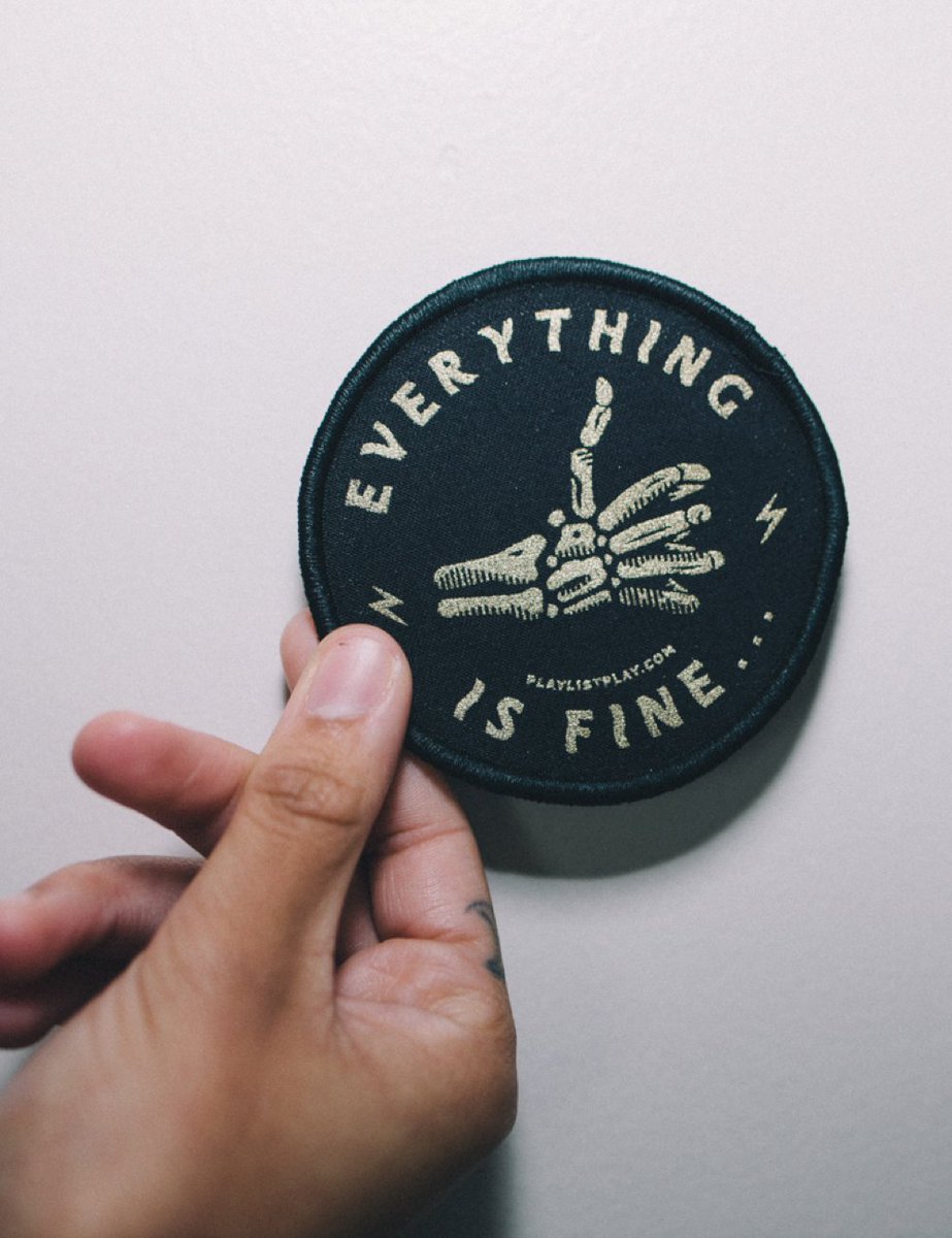 LiveListenShare's tweet image. We're insanely proud to unveil our first ever line of merch. We've been working hard for a while and partnered with some amazing folks to create a line of quality goods that help you wear your heart on your sleeve 🖤💪. Get yours at goo.gl/2bpfDJ // 📸 @mannarisms