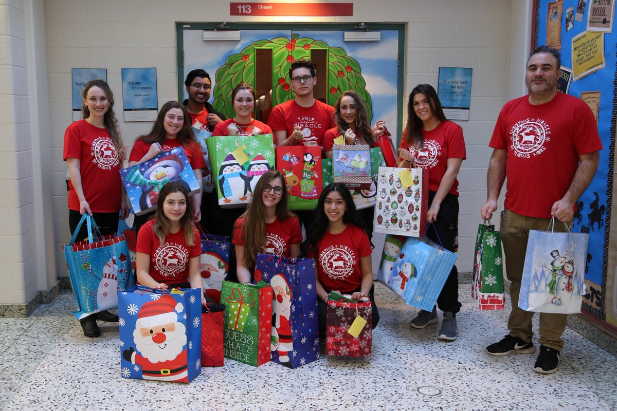 HWCDSB's tweet photo. Making miracles happen at STM! For 37 years, the school has collected Christmas presents for students in the HWCDSB. #ChristmasMiracle https://t.co/hNzYUKiUML