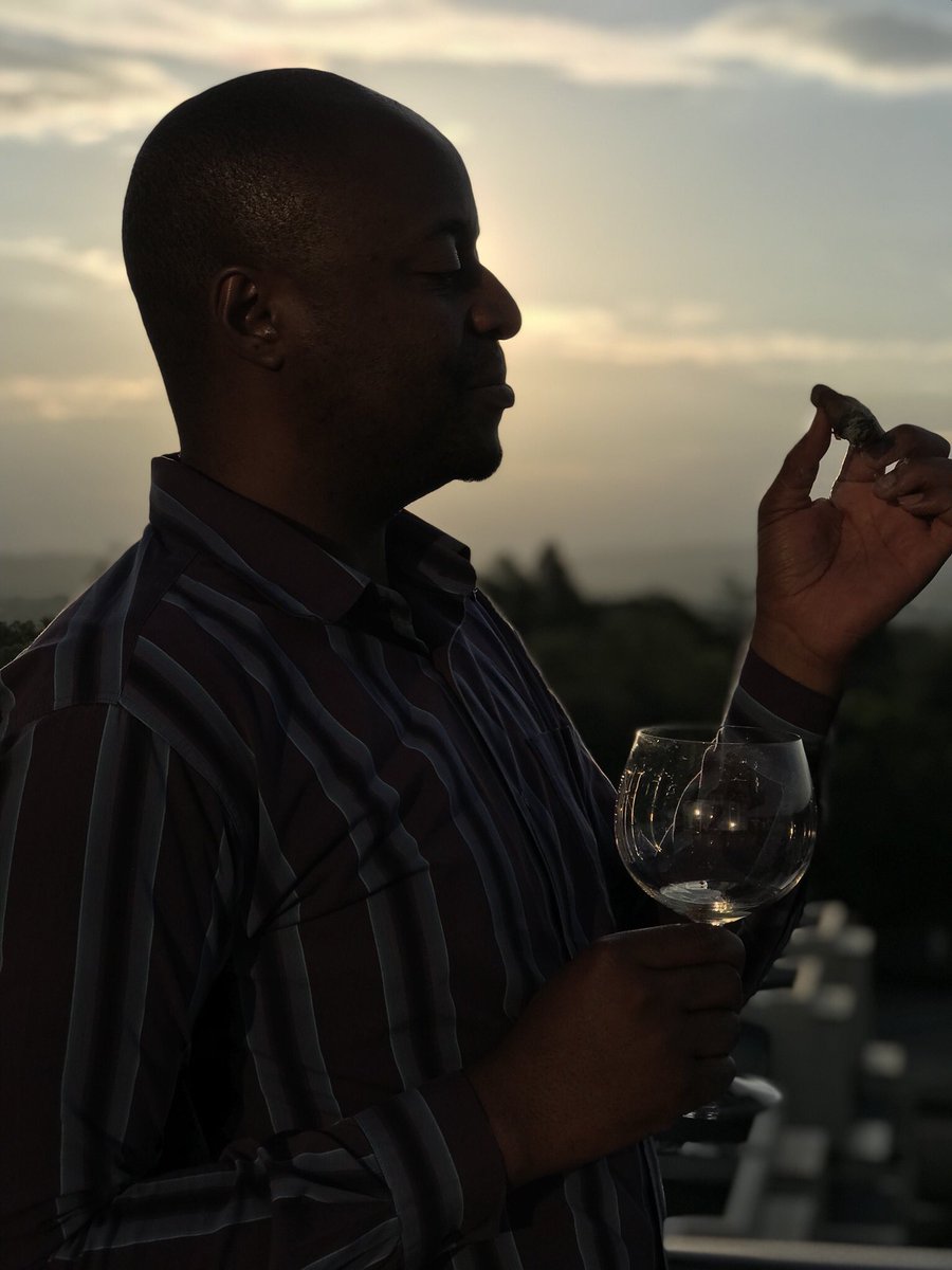 This man suggest I view #Chiawelo in a different light. He urges purchase of land and massive investment in what is about to become a #Kingdom #CapitalCity <a href="/iRaconteur/">Amu Mathebula</a>