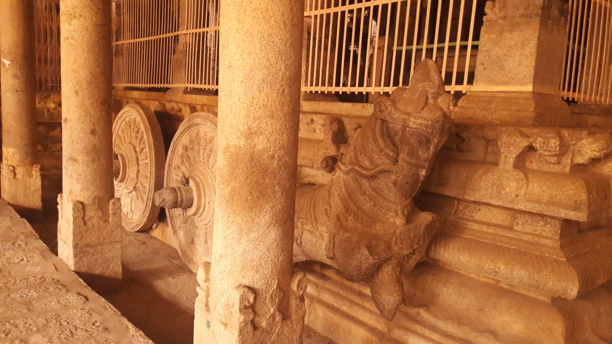 The 1000 pillar Mandapam (953 to be precise). In the centre of this gigantic Mandapam is the Stone Charriot. Currently this Mandapa is undergoing repairs and was empty. It was serene and evokes deep love for our Ancestors who took great pains in constructing such a marvel.