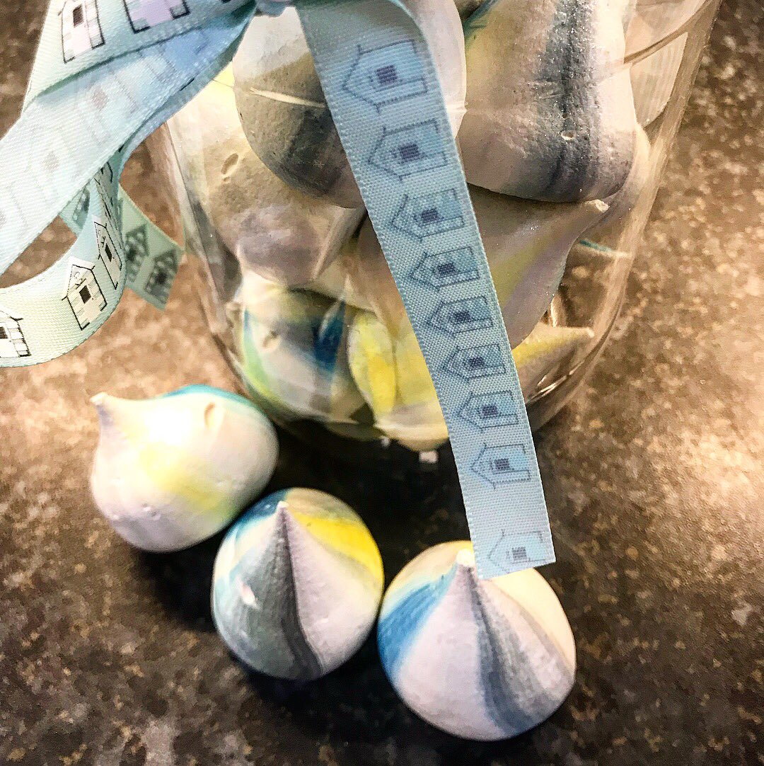 carolinesweetbk's tweet photo. @WDCNorth @Scape_Group Hope you enjoyed the seaside and corporate themed goodies, shame about the weather #wheresthetower? https://t.co/FKDzyjmaD5