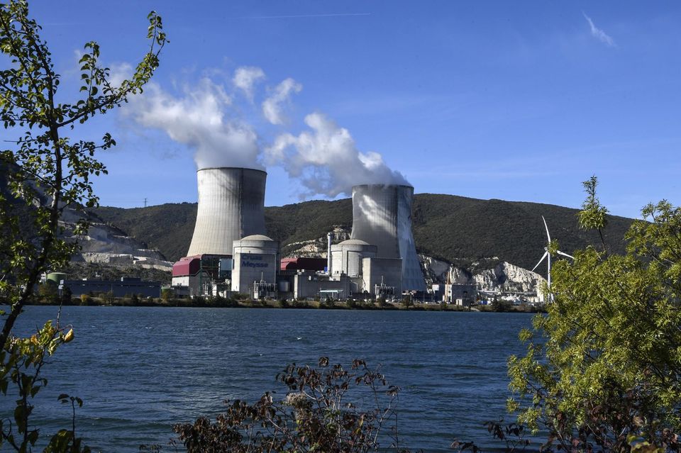 #QUESTION : Doit-on choisir entre le #charbon et le #nucléaire ? http://www.liberation.fr/debats/2017/12/18/doit-on-choisir-entre-le-charbon-et-le-nucleaire_1617434 … via @libe