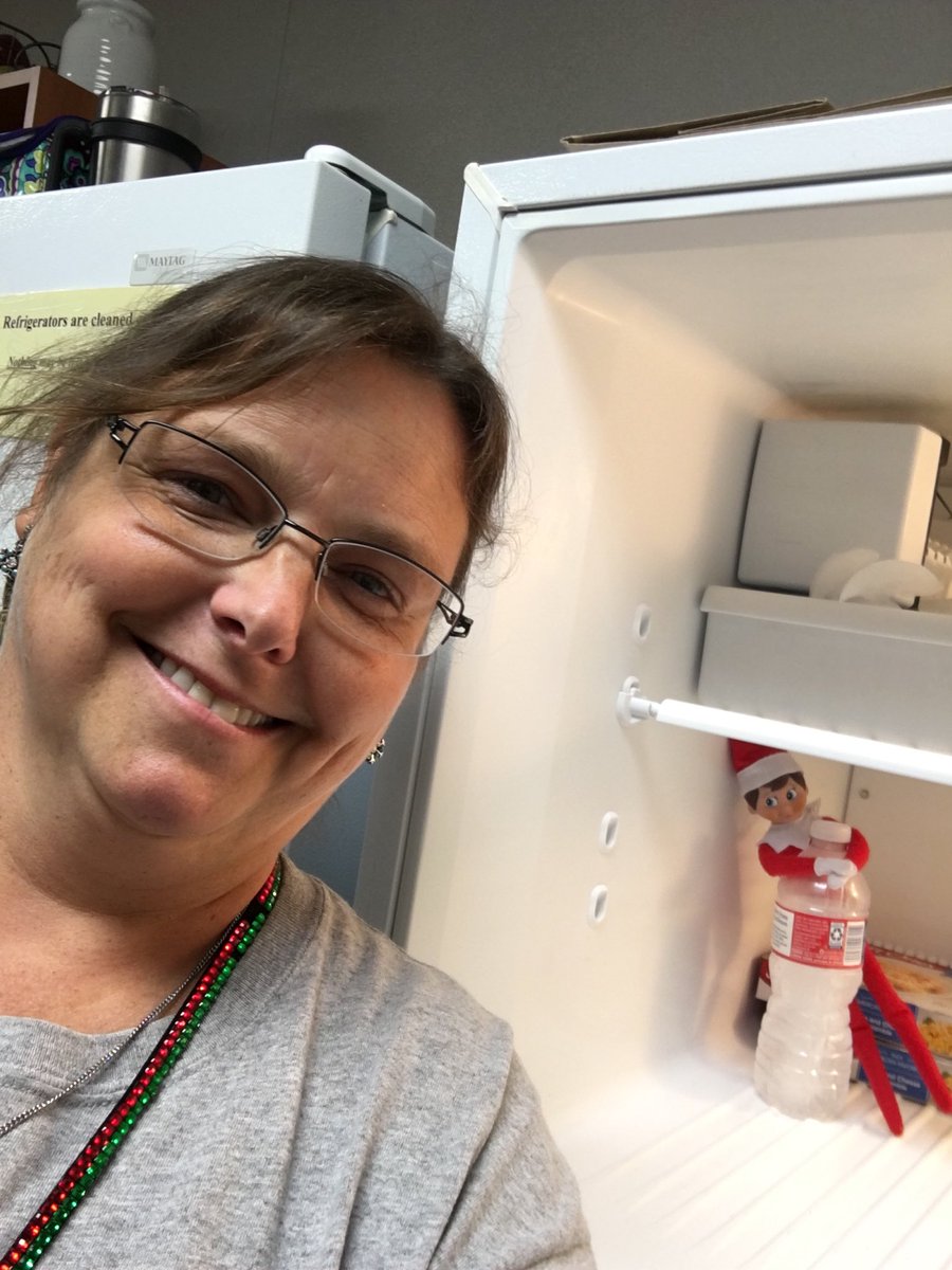kimdlieberman's tweet photo. #robtheelf https://t.co/0XGIYjCKBj