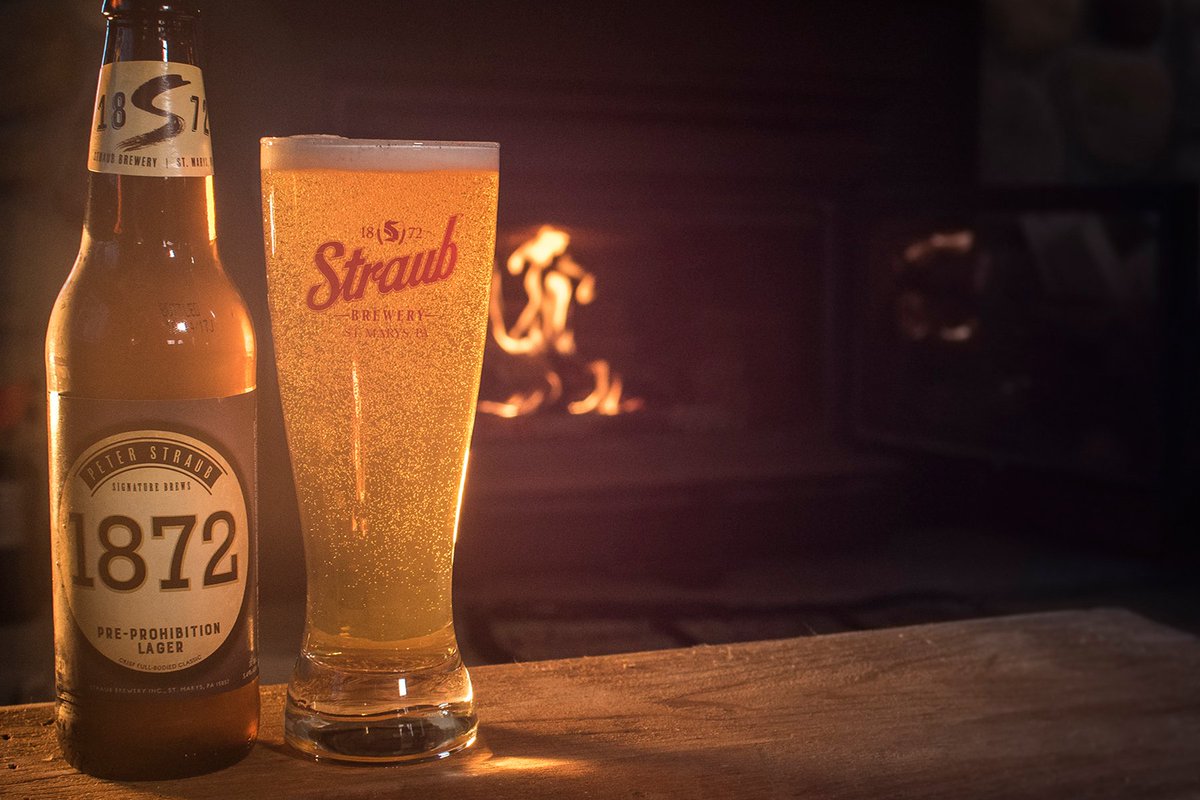 StraubBeer's tweet photo. It's beginning to feel a lot like Christmas! Warm wishes from all of us at #StraubBeer https://t.co/CcdjyT09NB