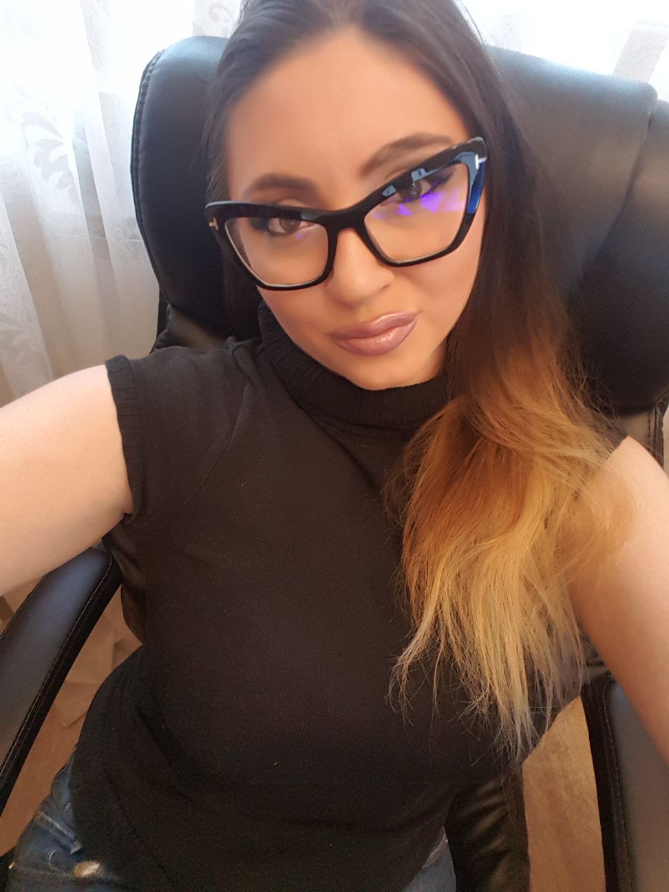 1 pic. 😈#domina #TOMFORD #glasses #watching #slave #humiliatrix 😈 🔞 #online 🔛 https://t.co/WKqCfGD9vx 🔞 📌@dirkhooper 📌@RFindom 📌@RTDoms 📌@rtfindom 📌@rtfindompromo 📌@RTFindomCam 📌@domme_promoter 📌@LadiesPromo https://t.co/g48FEIMX3p