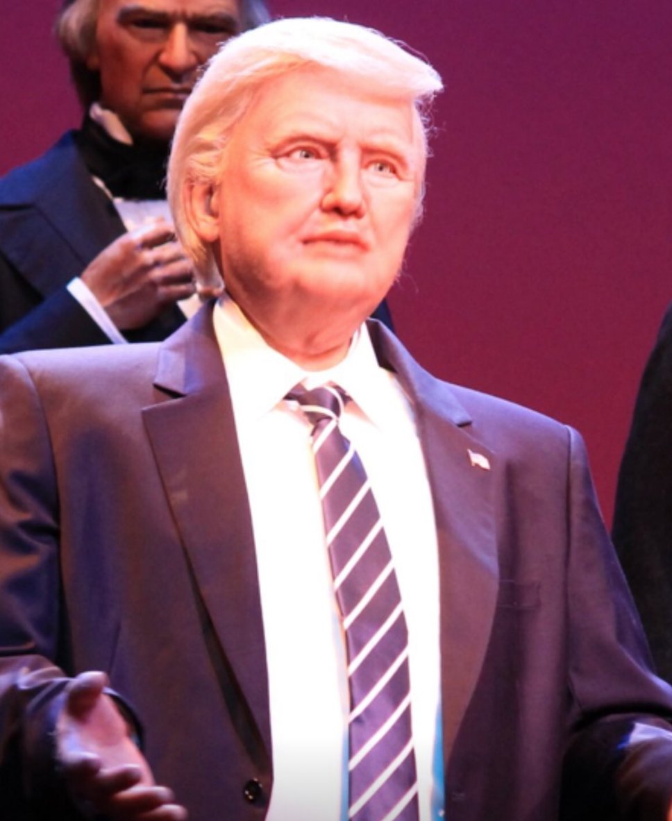New left wing pastime - Screaming at Trump at Disney's Hall of Presidents