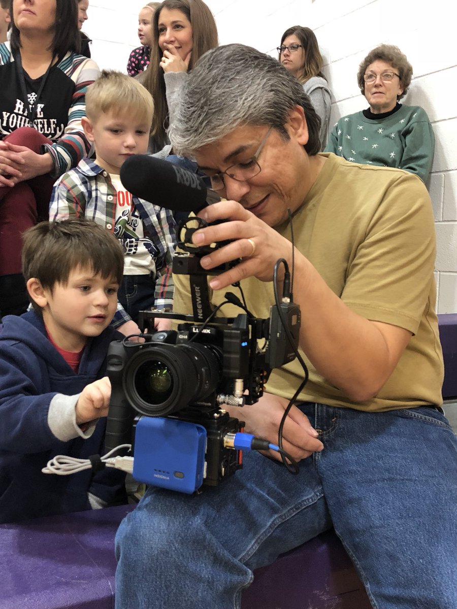 ESSDACK's tweet photo. @ObiWanGlenobi with his camera 🎥 made this kindergartener’s day. It was a sweet exchange of kindness and curiosity. #BeEpic #INspiredLeadership #ksed #KindnessMatters https://t.co/rgYuMJRN3p