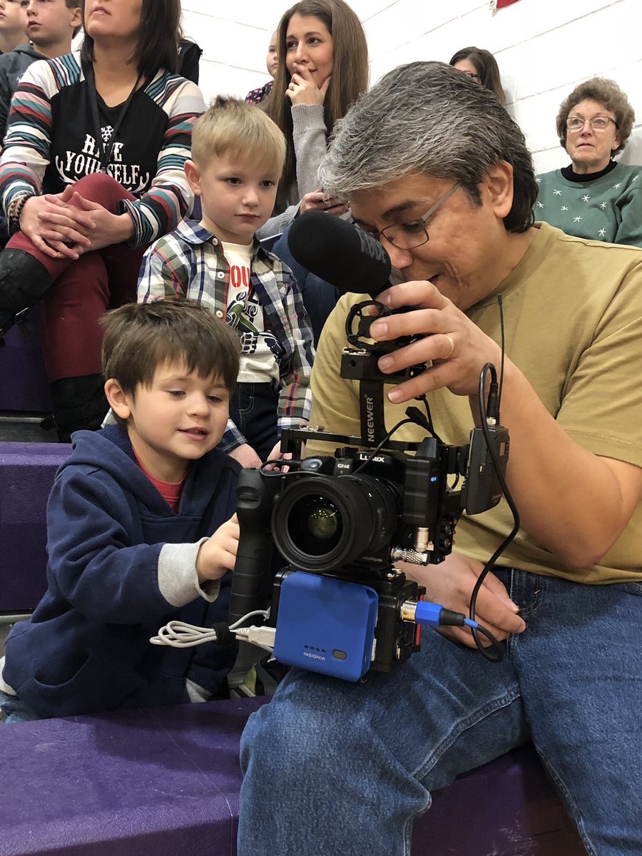 ESSDACK's tweet photo. @ObiWanGlenobi with his camera 🎥 made this kindergartener’s day. It was a sweet exchange of kindness and curiosity. #BeEpic #INspiredLeadership #ksed #KindnessMatters https://t.co/rgYuMJRN3p