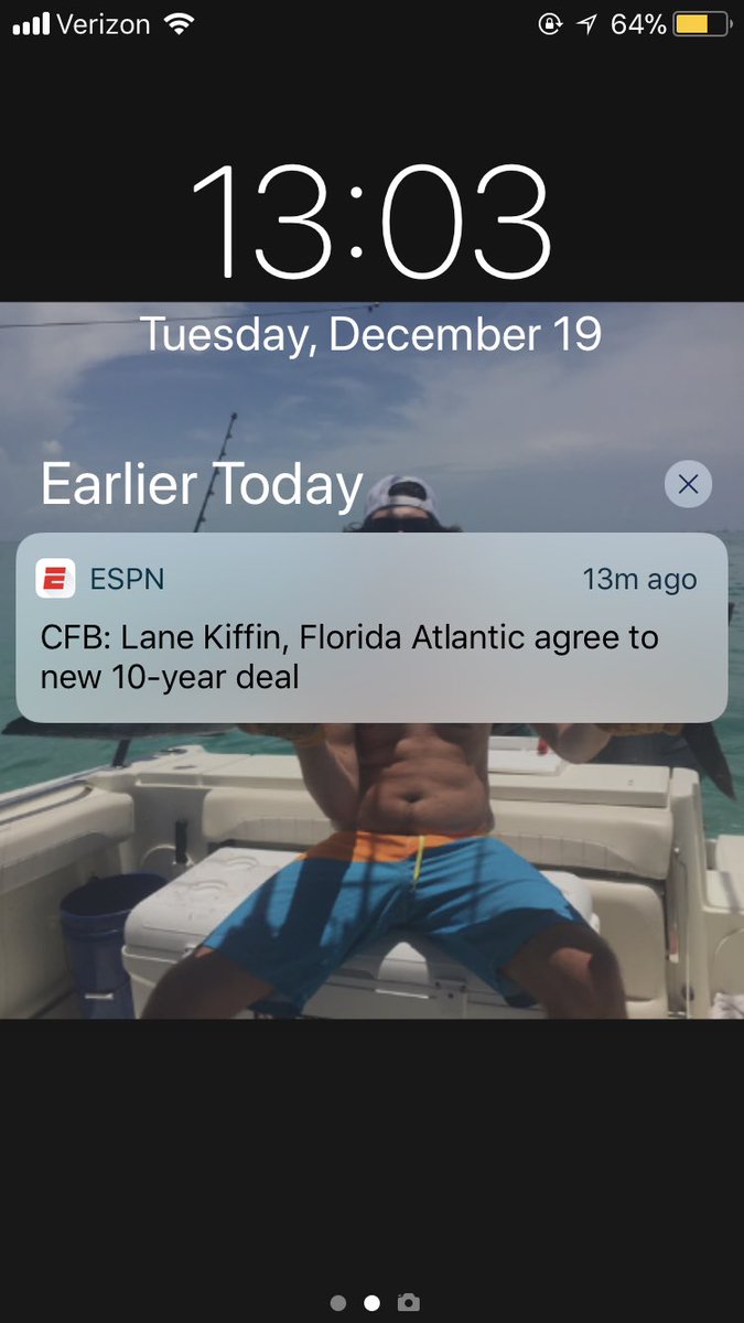 21st bday present from Fau #cometothefaU <a href="/FAUAthletics/">Winning In Paradise #WIP🏝️</a> <a href="/Lane_Kiffin/">Lane Kiffin</a>