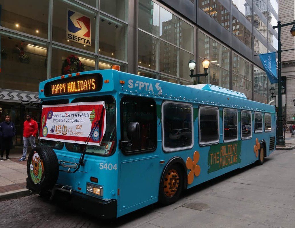 seankardon's tweet photo. All aboard the Scooby-Doo holiday theme SEPTA bus from the Victory district in front of SEPTA HQ. #septa #septabus #septaphilly #bus #happyholidays #decoratedbus #septa_social #iseptaphilly #holidaylights #holidaydecor #holidaydecorations #masstransit #centercityphilly #phi… https://t.co/XJXUxBZAAc