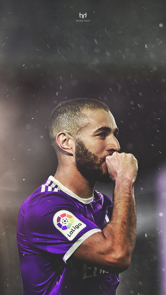 One of the best strikers in the world.

Happy Birthday, Karim Benzema. 