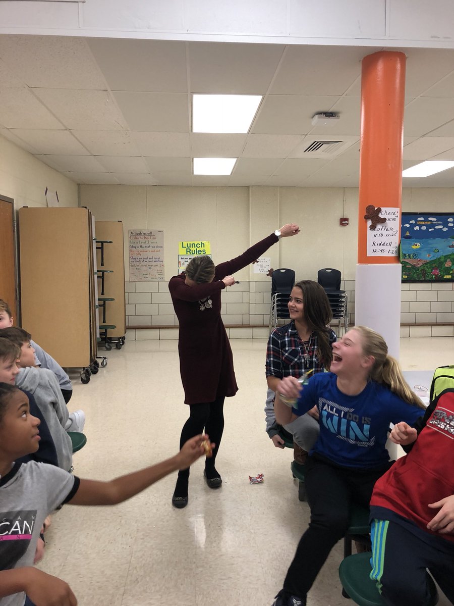 KlemNorthStars's tweet photo. Dabbing administrators. #CafeteriaEruptsInCheer #AreWeCool? https://t.co/9wCSraZ4dp