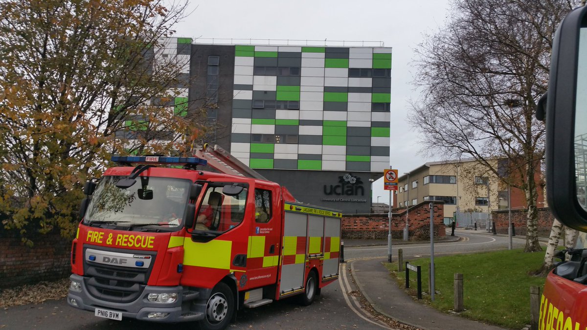 Preston_Fire's tweet image. Just a reminder about our opening hours over the Christmas and New year period:
Xmas Eve -  24hours
Xmas Day - 24hours
Boxing Day- 24 hours
27th - 24 hours
28th - 24 hours
29th - 24 hours 
30th - 24 hours
New Years Eve - 24 hours 
New Year’s Day - 24 hours #HeretoSaveHeretoServe