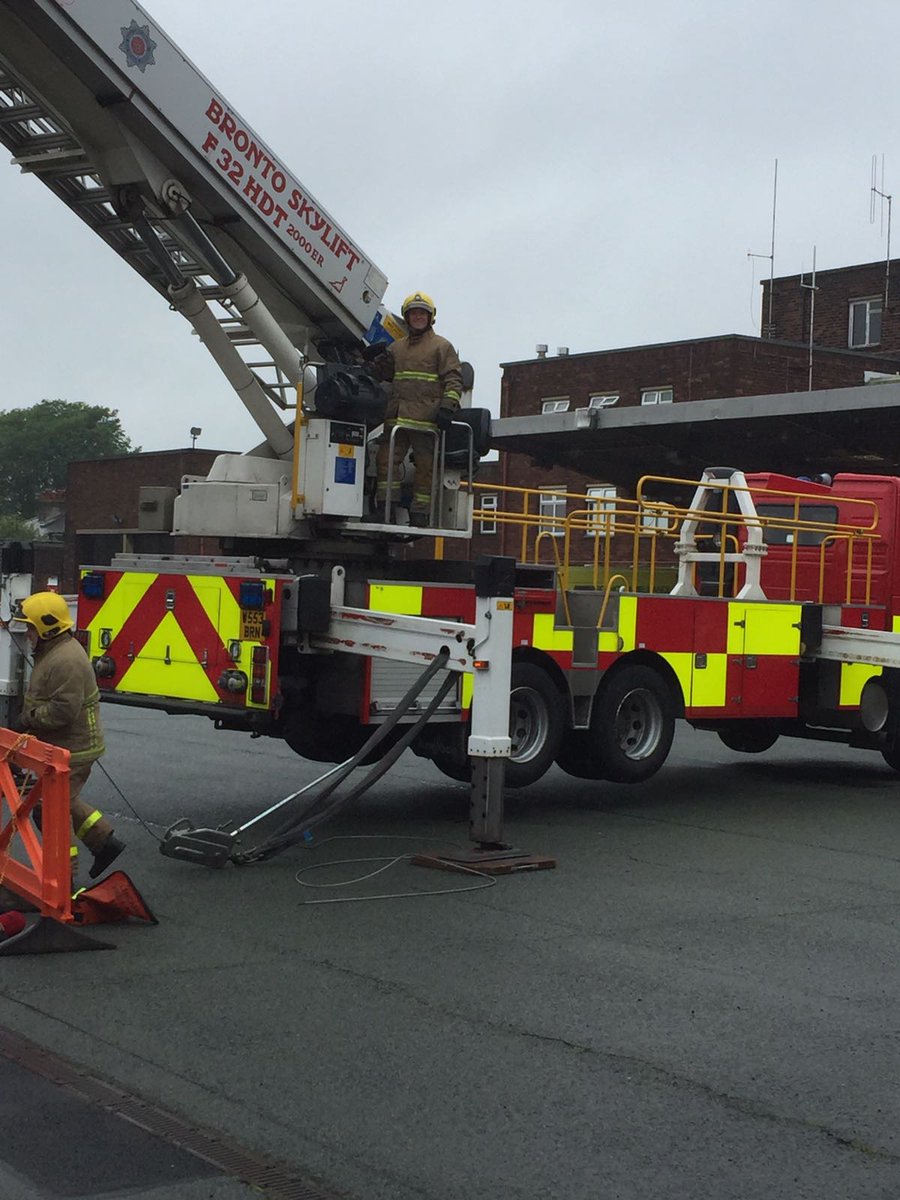 Preston_Fire's tweet image. Just a reminder about our opening hours over the Christmas and New year period:
Xmas Eve -  24hours
Xmas Day - 24hours
Boxing Day- 24 hours
27th - 24 hours
28th - 24 hours
29th - 24 hours 
30th - 24 hours
New Years Eve - 24 hours 
New Year’s Day - 24 hours #HeretoSaveHeretoServe