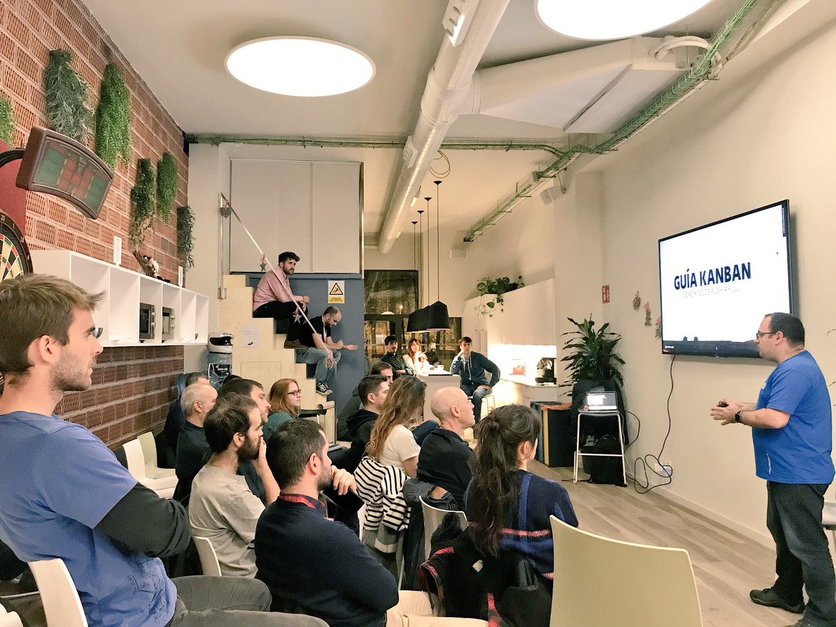 jaumejornet's tweet photo. The awesome @jose_casal sharing the Kanban Guide today with us at @agilebcn Great meetup, thanks for sharing!! 😊 https://t.co/fzqem8txyR