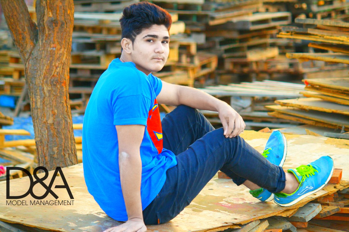 HamzaRa24129355's tweet photo. #RAJPOT
HuMM yaaD tO ataY haiN uN kO maGar fuRsaT k laMhoON meiN......!!!!
MaGaR yeH baaT b SaCh hai..unhaiN fuRsat nahi MilTiiiii........!!!! https://t.co/f0bmV6wwmV