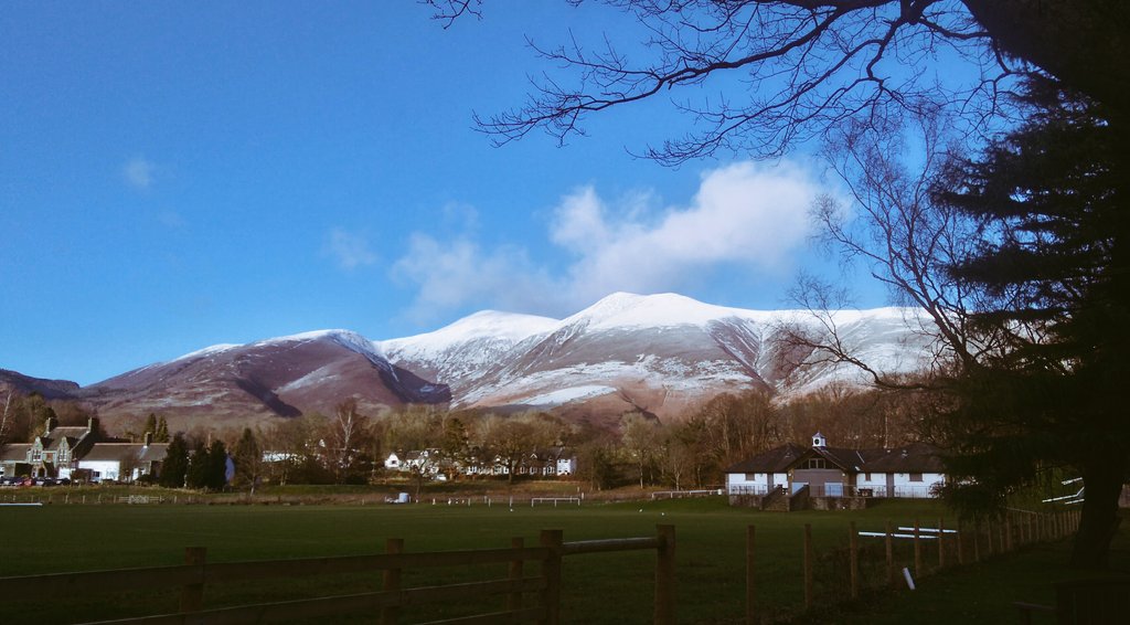 keswick_bandb's tweet photo. #Festivelakes @liitlenell @keswickbootco @CumbriaWeather @KeswickTourism One from last week 😊 https://t.co/d13Igjx9hU