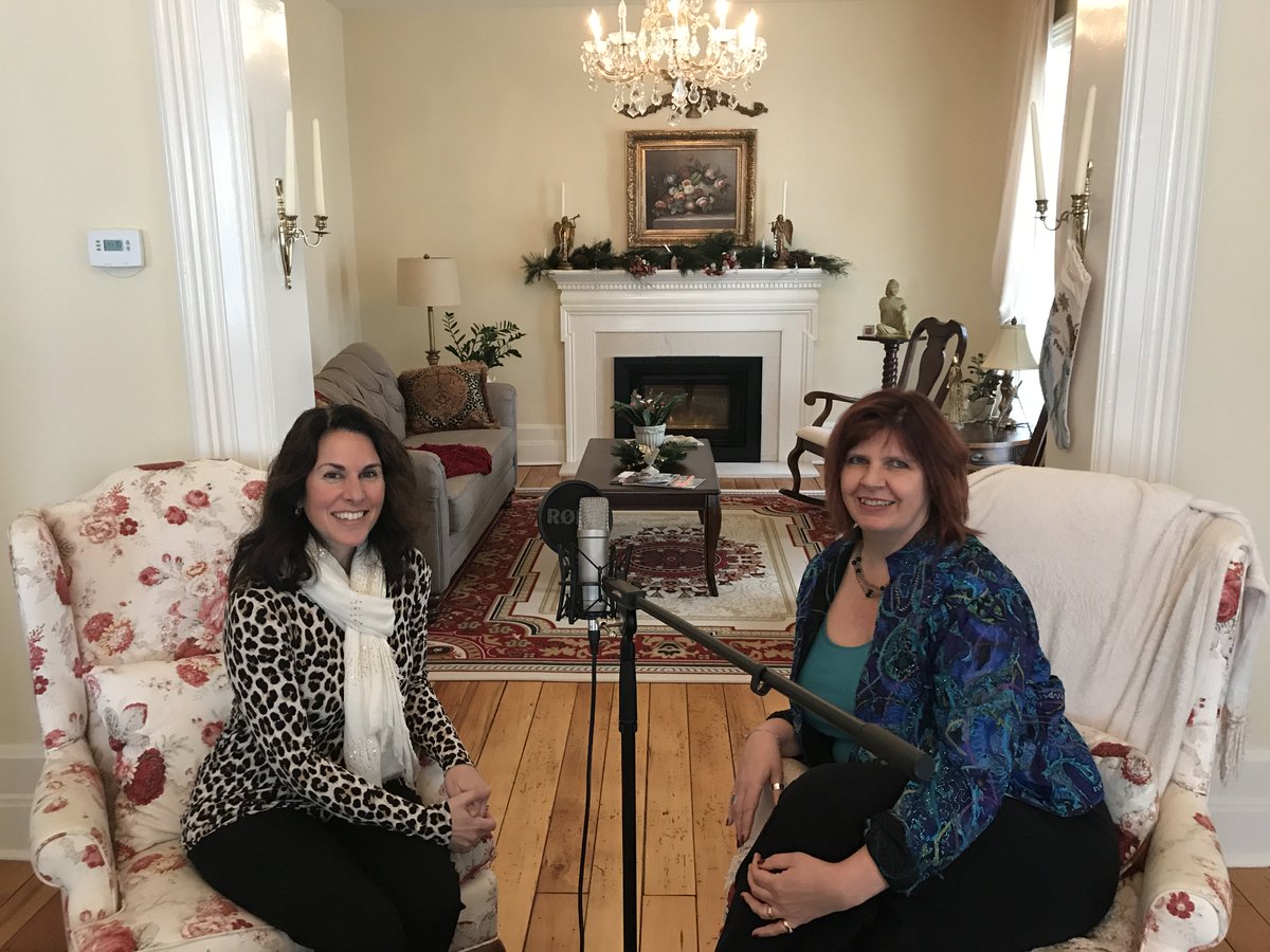 ReadySetGrit's tweet image. Yesterday I had the great honor and pleasure to do a double podcast interview with the fabulous Laura Ponticello. She'll be featured on an upcoming episode of #readysetgrit and I'll be a guest on her show The Writers' Creative Journey in February.

#goodvibes #energy #lifeisgood