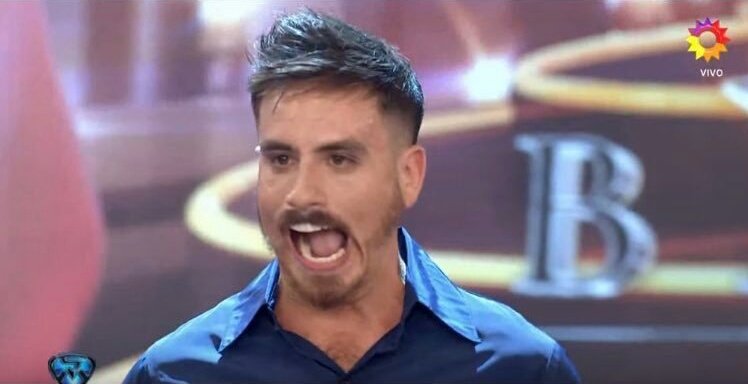 Flantasma1's tweet photo. cuando te clavabas toda la tira de fizz al hilo https://t.co/KyRu1incPP