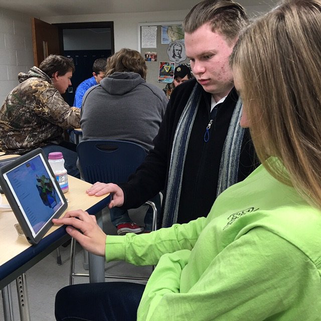 RCSDWV's tweet image. Using Apple Swift Playground App and code.org, Shady Spring High students explored programming coding languages used to create apps such as Khan Academy, LinkedIn, Airbnb, and Sky Guide.  #RCSDWVStem #RCSDWV #SSHSSTEM