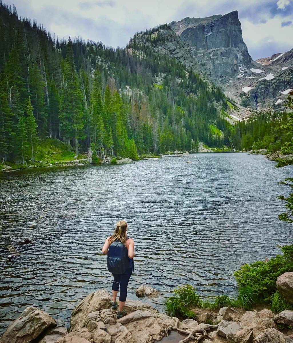 Never get caught with a dead phone again 🍃 Enjoy the views without having to worry about your next charge with BirkSun 🤙🏼 #FindYourSun