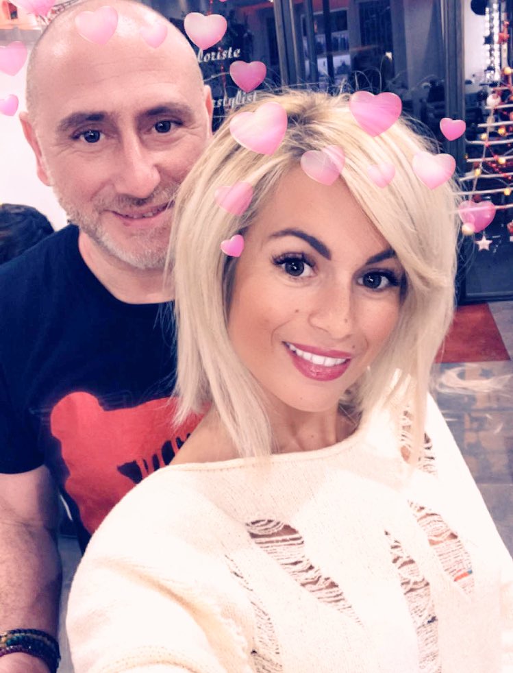 Lola6910's tweet image. Une vraie poupée @carlamoreau_ 👱🏻‍♀️✨ Cette coupe te va à merveille, tu rayonnes de bonheur et quelque chose me dit qu’un beau brun @KevinGUEDJ y est pour quelque chose 🙈❤️ #ChezLolo