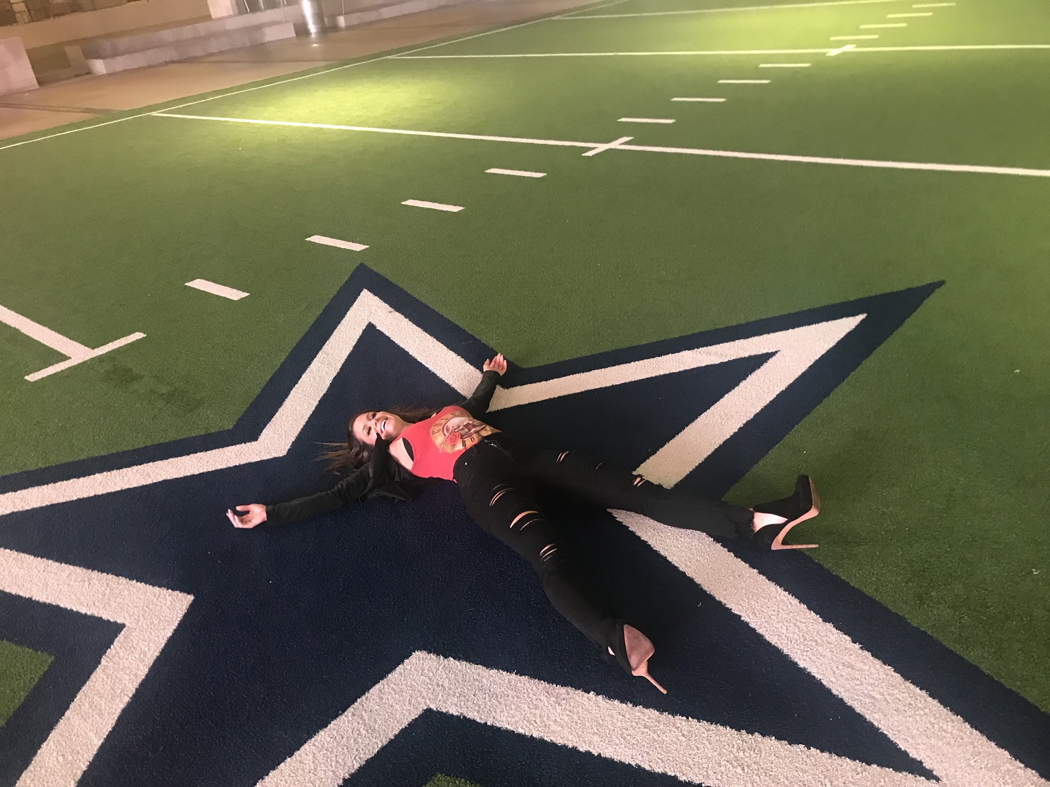 DRbiIwrU8AEXOHI.jpg:large