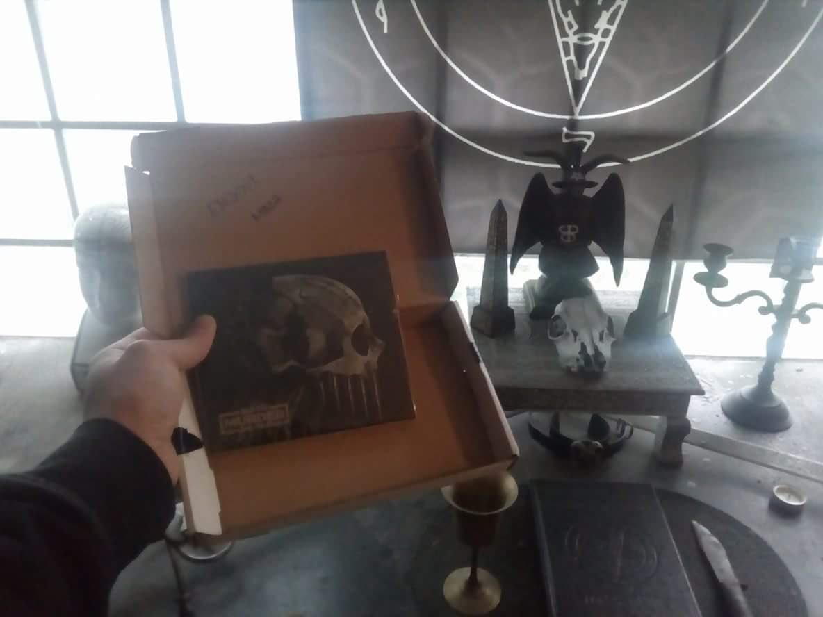 MassMurderAgent's tweet photo. Mr.Dollarhyde got #vulturis , did you get yours? #forever #lucifer https://t.co/kSILfkdV02