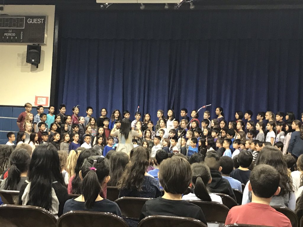 camersons's tweet photo. So proud of #camersonskids! They sound great! Way to rock the winter concert! 🎵❄️🎵❄️ @Ivysherman #seamanstrength #snowisfalling! https://t.co/HlNTMA67GJ
