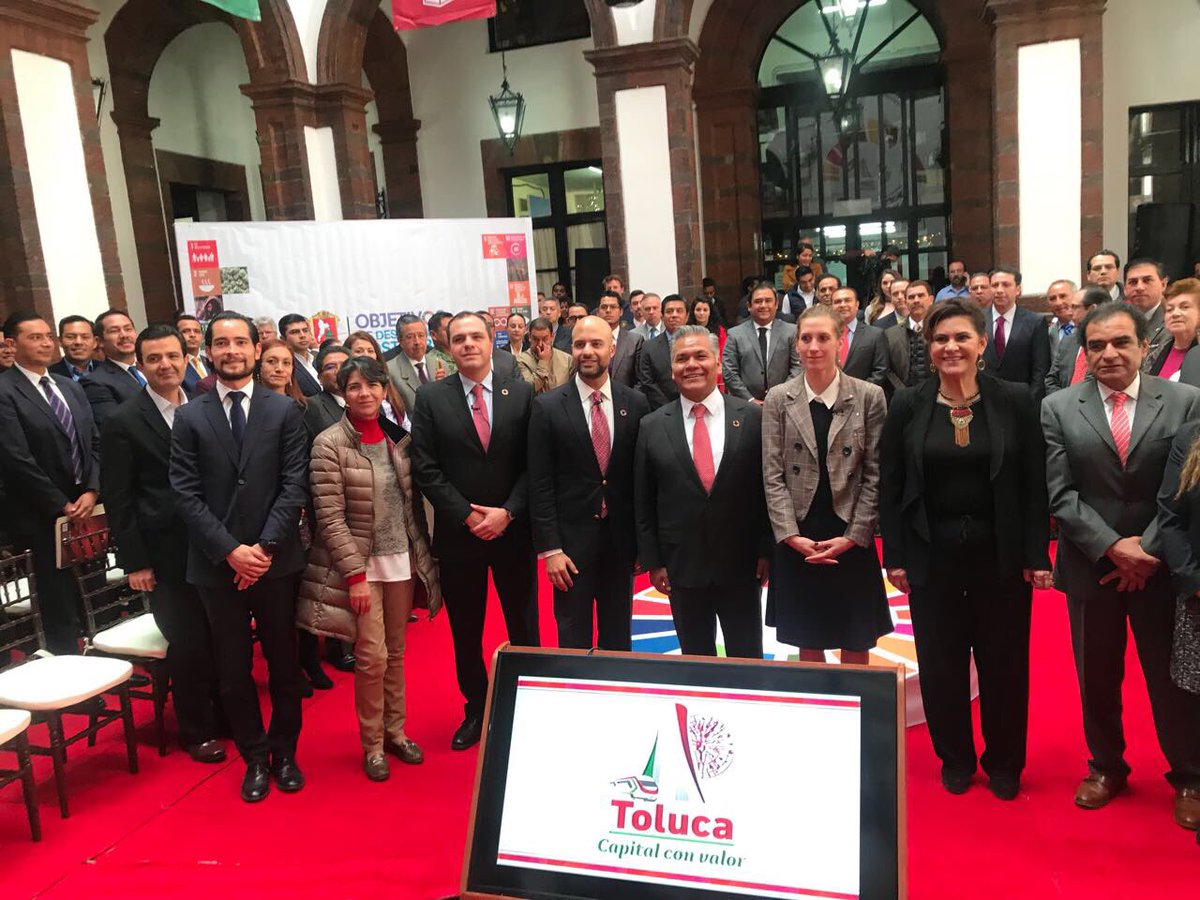 ChicoLBarrera's tweet photo. Gracias a todos los que asistieron, son parte y participarán en la aplicación de la Agenda 2030. Juntos colaboraremos para el desarrollo ambiental, económico y social de nuestra #Toluca2030. 

cc @ONUMX https://t.co/UdsNQ7Doik