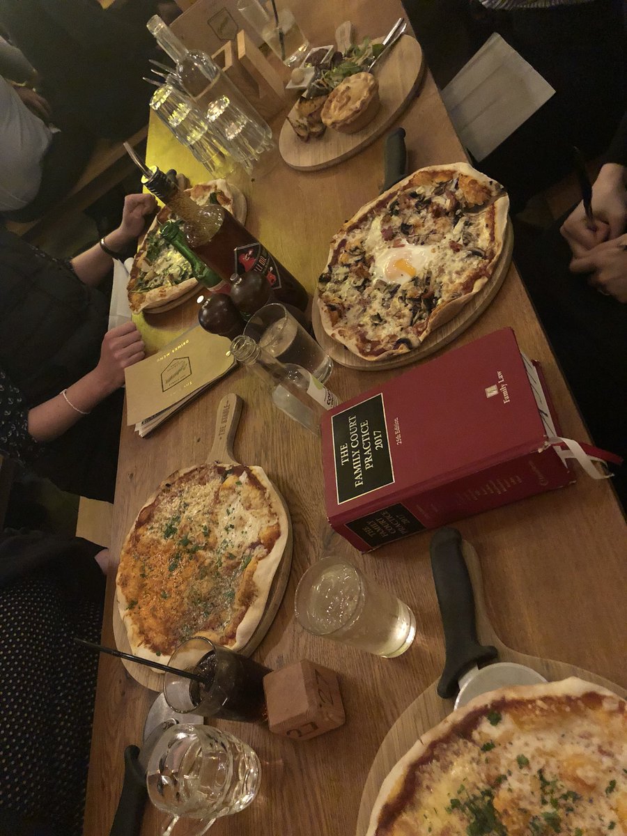 HampshireYRes's tweet photo. YRes committee having their Xmas dinner having just put in place plans for our 2018 events! See you next year! #familylaw https://t.co/jLYOgp6Epu