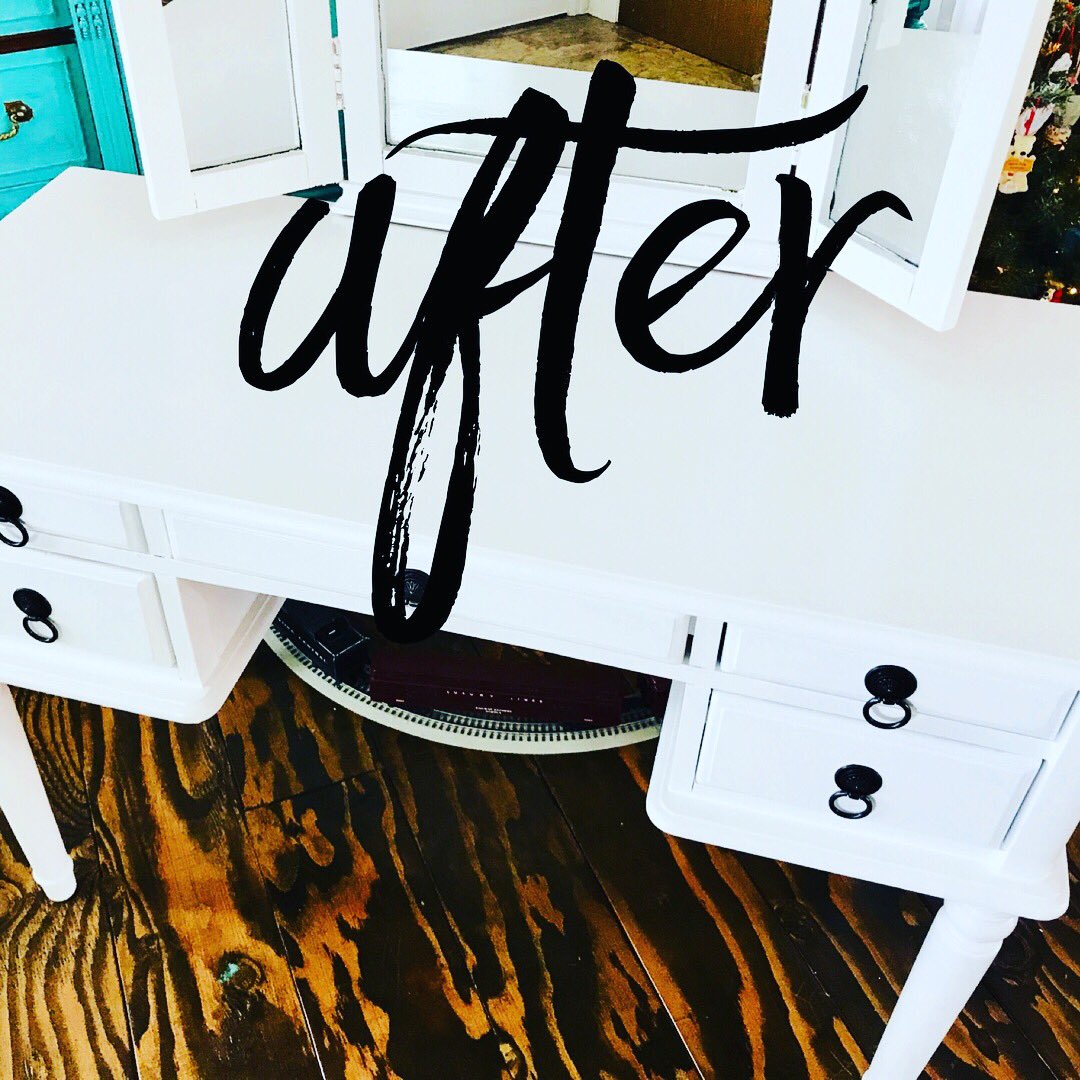 SpiralDesignCO's tweet photo. Finished! This sweet vanity/dresser refresh is surprising one of my smallest clients for Christmas. 🎄#whitepaint #roomrefreshproject #upcycle #paintedfurniture #colorconsultant #colorconsultation #swcolorlove ##christmasgiftsideas #princessbedroom #customorders https://t.co/fdftGNOF70