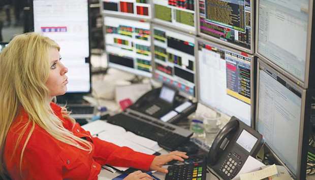 GulfTimes_QATAR's tweet image. #Europeanstock markets retreat; euro strengthens  gulf-times.com/story/575375