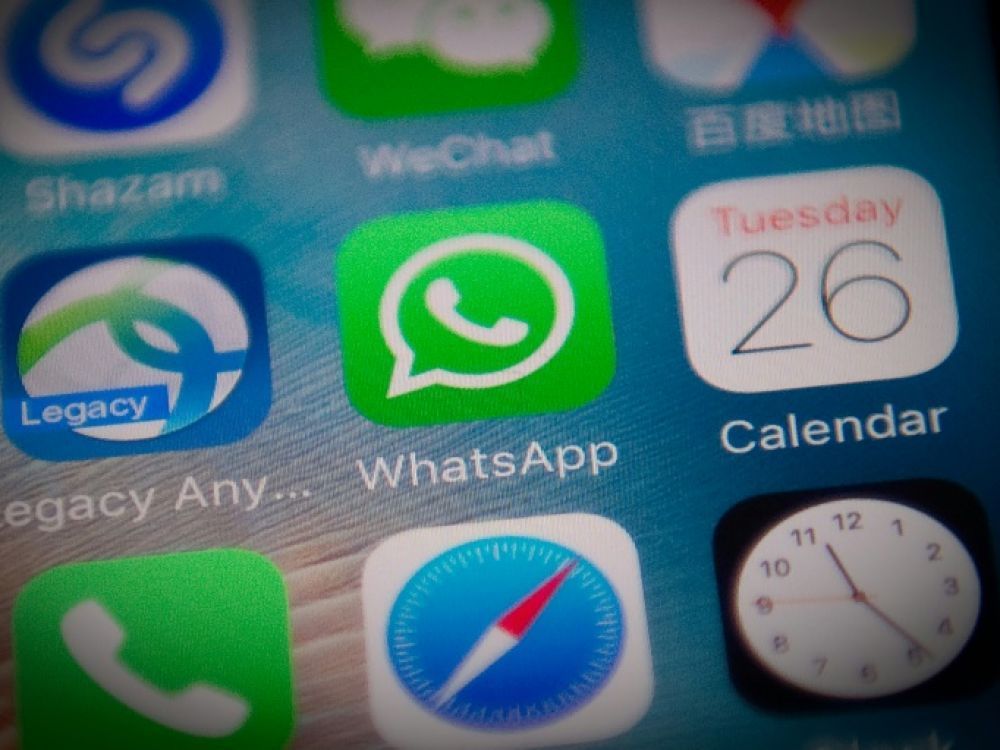 FlashTweet's tweet photo. 1️⃣[#ReseauxSociaux] Échange de #donnéespersonnelles: la @Cnil déclare la guerre à #WhatsApp et #Facebook https://t.co/nJqQwEOo9h v/@Challenges #FlashTweet 

#SocialMedia #Digital #TransfoNum #TransfoDigitale #ptivacy #data #App 
#Instagram #Facebook https://t.co/06g9z5RMts