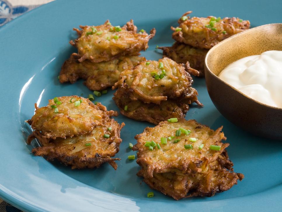 lvchamber's tweet photo. Latkes? Brisket? What's your GO-TO Hanukkah Recipe for the last night of the Festival of Lights? Photo: @FoodNetwork #Hanukkah #ChamberCheer #Latkes https://t.co/vi9JQizBYm https://t.co/GJL6MiTqxg