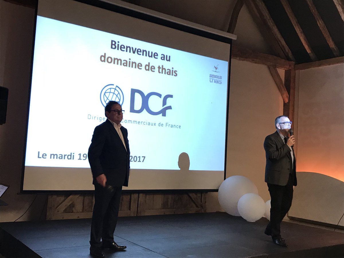 DCF37's tweet photo. Soirée de gala pour les #DCF #Touraine au @domainedethais #performance #commerciale https://t.co/QZ4mmbaaiG