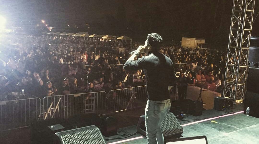 AriosaBR's tweet photo. RT@rommy_oficial_ los momentos se van pero se quedan en el corazón cuando actuas con amor 
#rommy #thefalcon… https://t.co/gjCYXyr5LH https://t.co/EymM3xr6Ha