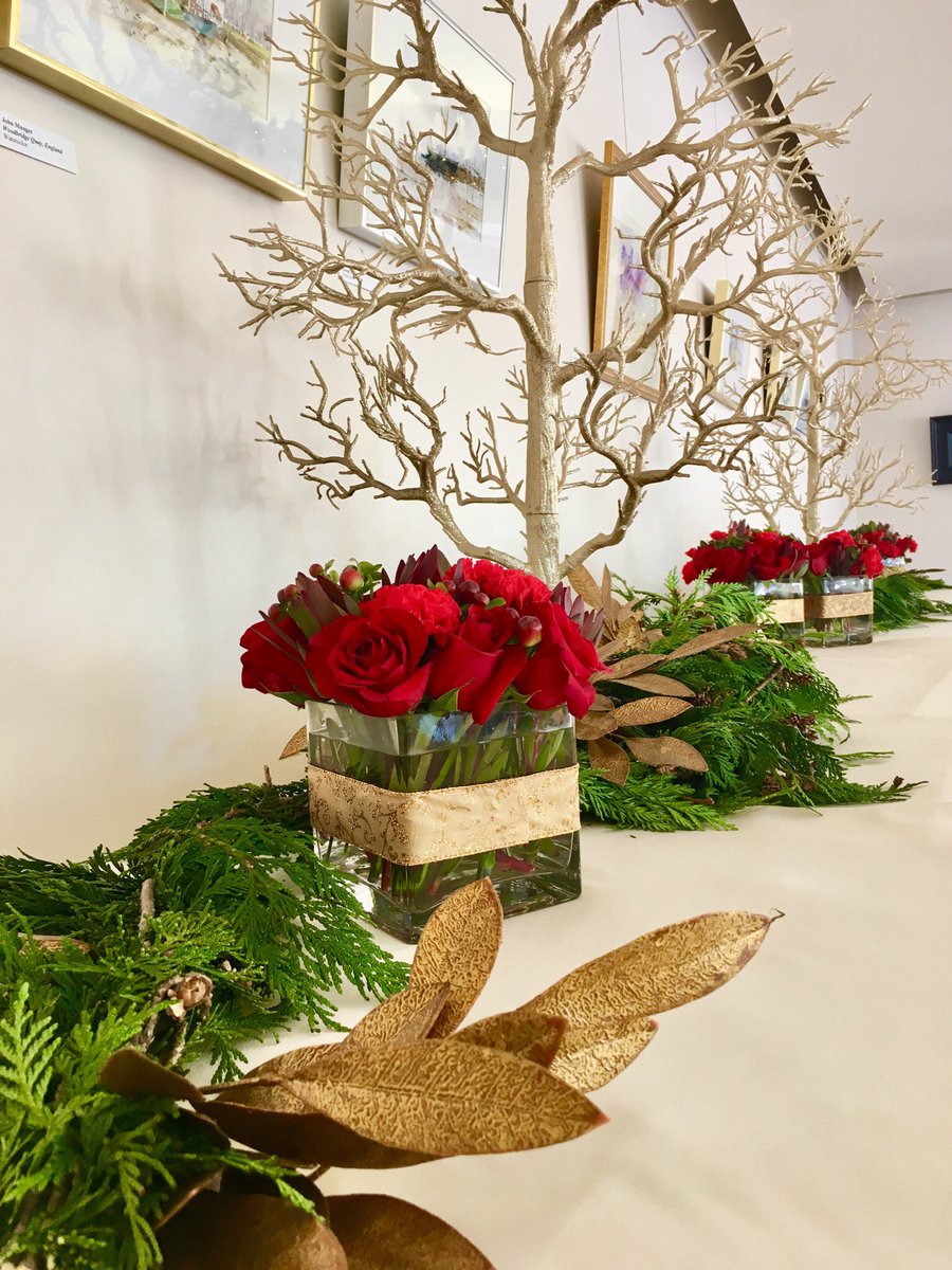 EventLabLLC's tweet image. Decorating for the holidays at the University of Utah! We love this classic Christmas vibe. 

#christmas #event #holidays #uofu