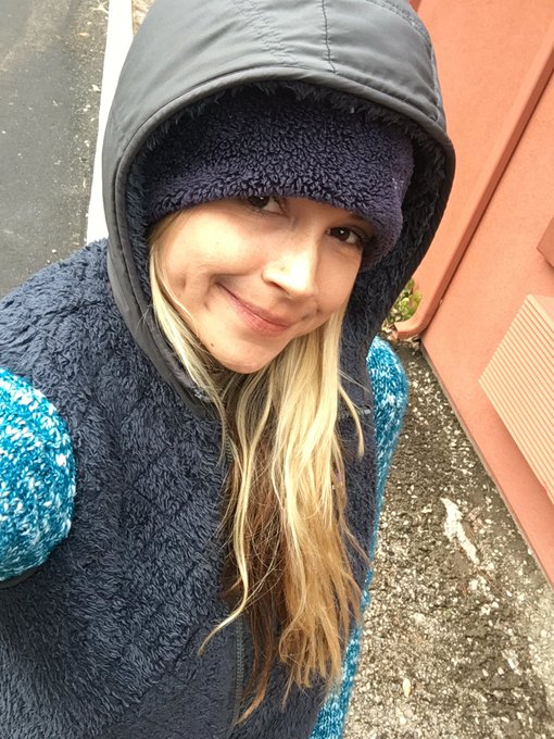 Stay warm babies ❤️🔥😘 https://t.co/nAsWU0rEwW<a href="/tag/vandellaass"class="tags"><span>#vandellaass</span></a>