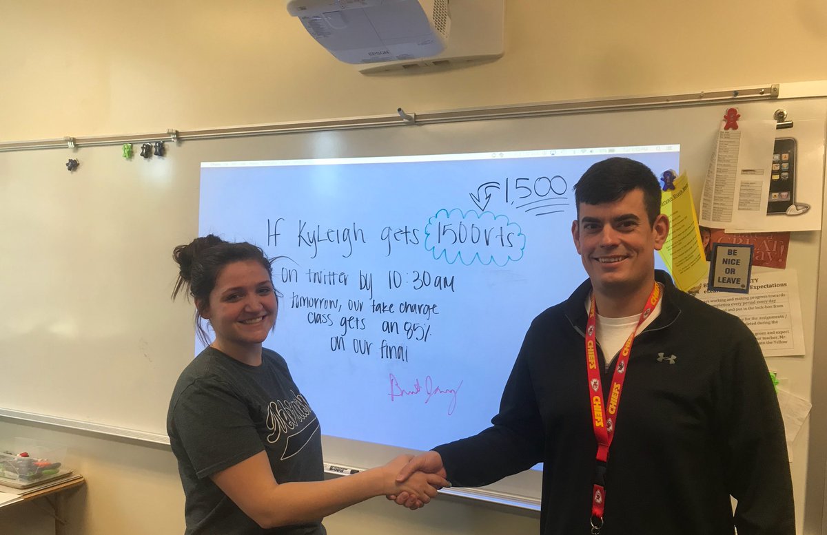 bhadbabyky's tweet photo. help ya girl out ‼️‼️ https://t.co/B1kG4e9H8R