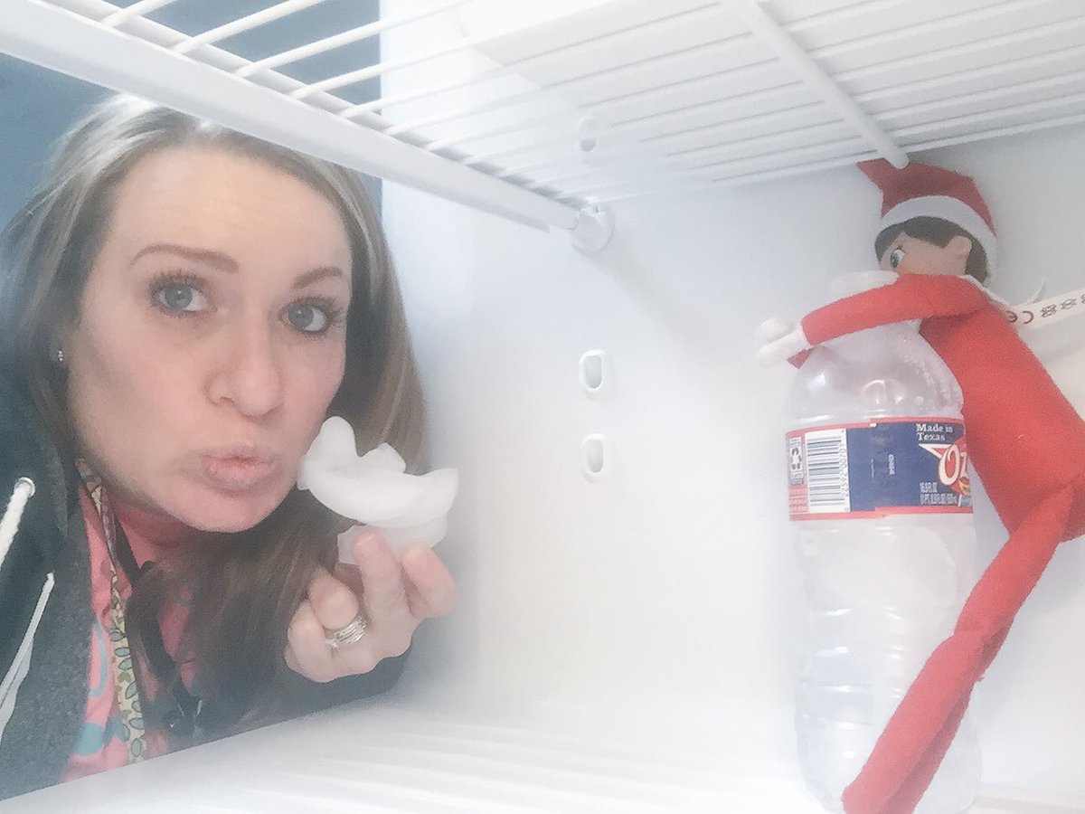 ChristiRMoran's tweet photo. Brrr #robtheelf! Don’t stay there too long, you’ll get frostbite! ❄️❄️@RobisonES https://t.co/TIbatP78CX