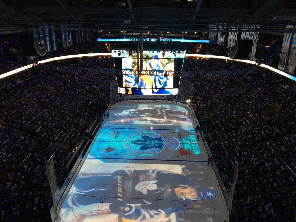 ReMaxAllStar's tweet photo. The Next Century Game! The Markham Waxers are in the house. #tmltalk #goleafsgo #leafsday #leafsnation #fordfandeck @thefordfanatic_official @fordfanatic @1059TheRegion https://t.co/UUHJrPFcrS