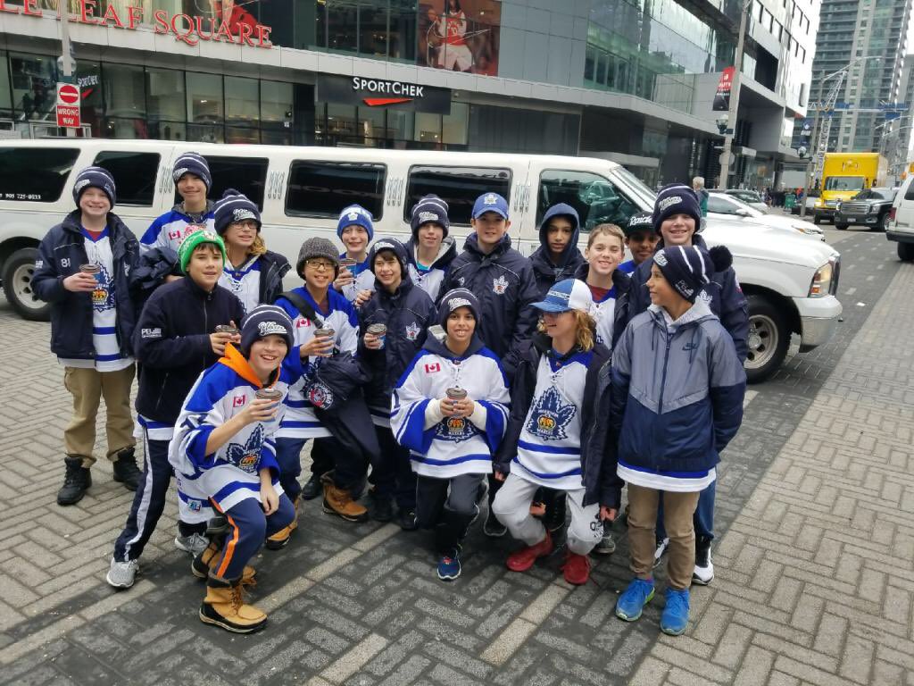 ReMaxAllStar's tweet photo. The Next Century Game! The Markham Waxers are in the house. #tmltalk #goleafsgo #leafsday #leafsnation #fordfandeck @thefordfanatic_official @fordfanatic @1059TheRegion https://t.co/UUHJrPFcrS