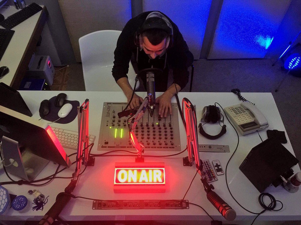 beradiogr's tweet photo. https://t.co/A4TIMUlY8x

PLAYING NOW - DEL MAR + NICORAC... 

APP FOR IOS AND ANDROID....

https://t.co/Jpm4cyiUbB

https://t.co/hDQHWk2Hfa

SHARE MUSIC
Συνδεθείτε... https://t.co/I4QSojIhpw
