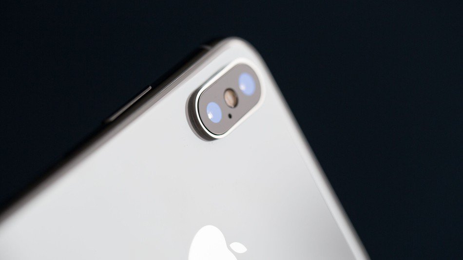 mashablemobile's tweet photo. Why smartphone cameras were the most important tech of 2017 https://t.co/17ACaUxrv5 https://t.co/SGF5Nws1HL