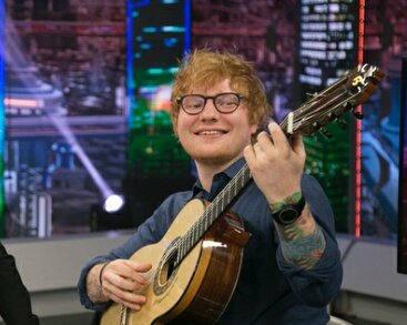 sheeranhome's tweet photo. no puedo mas con este hombre https://t.co/nbSIhPCM3i
